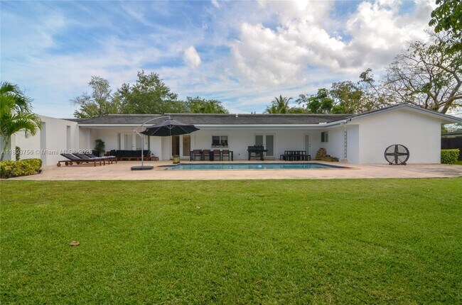 Building Photo - 7701 SW 129th St