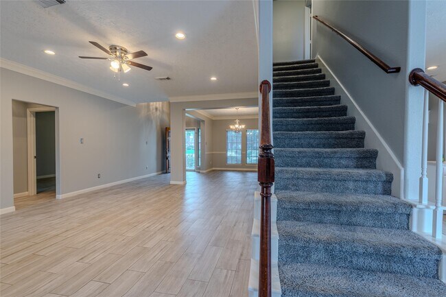 Building Photo - 13902 Stableridge Ct