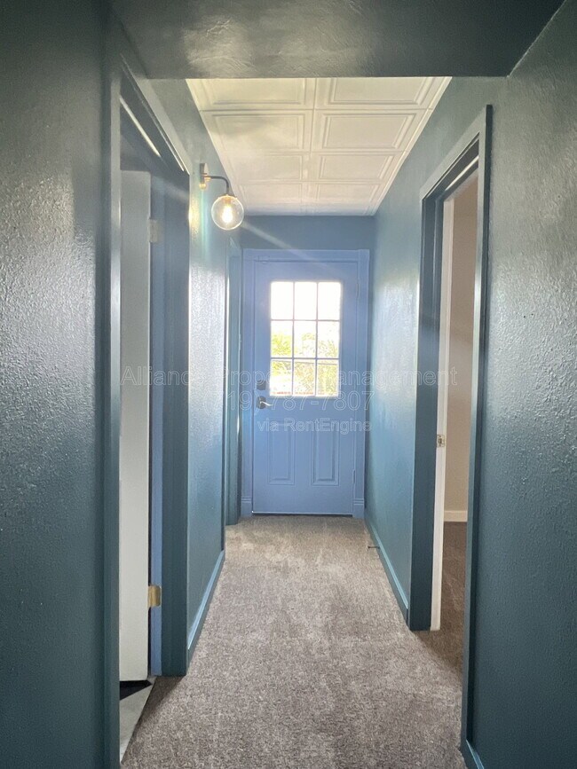 Building Photo - 514 Catalina Dr