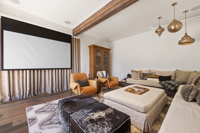 Building Photo - 227 Neptune Ave