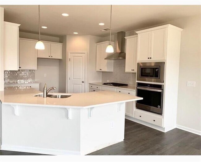 Building Photo - 4710 Falls River Dr