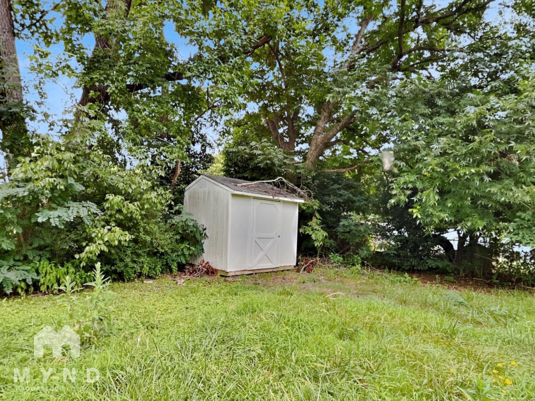 Building Photo - 706 Pond St
