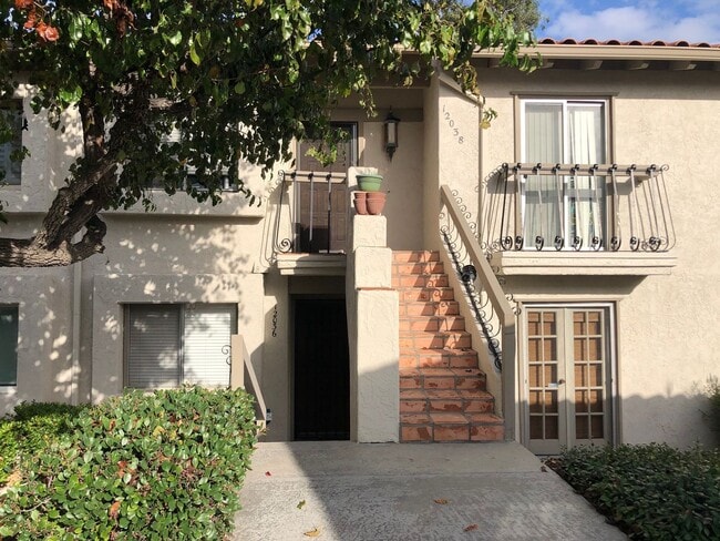 Building Photo - 12036 Caminito Campana