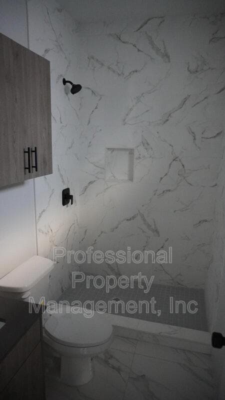 Building Photo - 2813 Bravo Rd