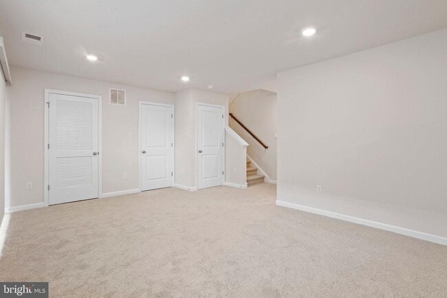 Building Photo - 30 Cardinal Wy