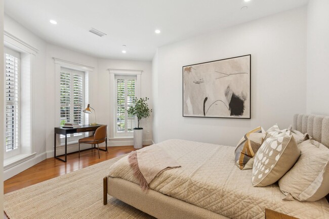 Building Photo - 1641 R St NW