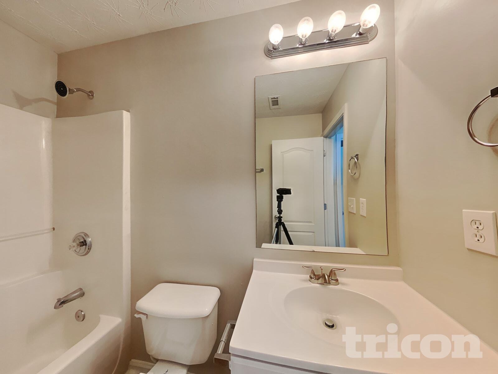 Building Photo - 124 River Pass Ct NE