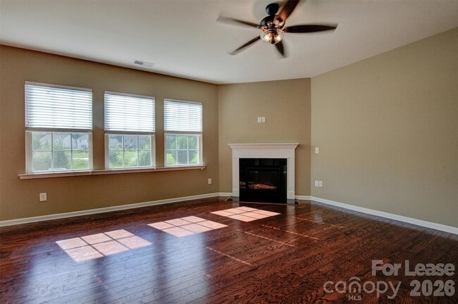 Building Photo - 16125 Hammersmith Farm Dr