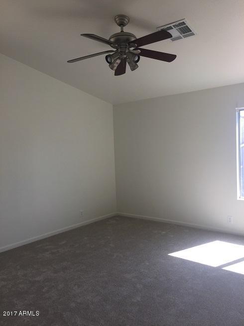 Building Photo - 2829 E Glenhaven Dr