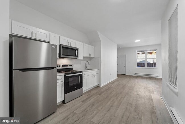 Building Photo - 2611 N 23rd St