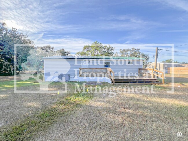 Building Photo - 8916 Beverly Hills Rd