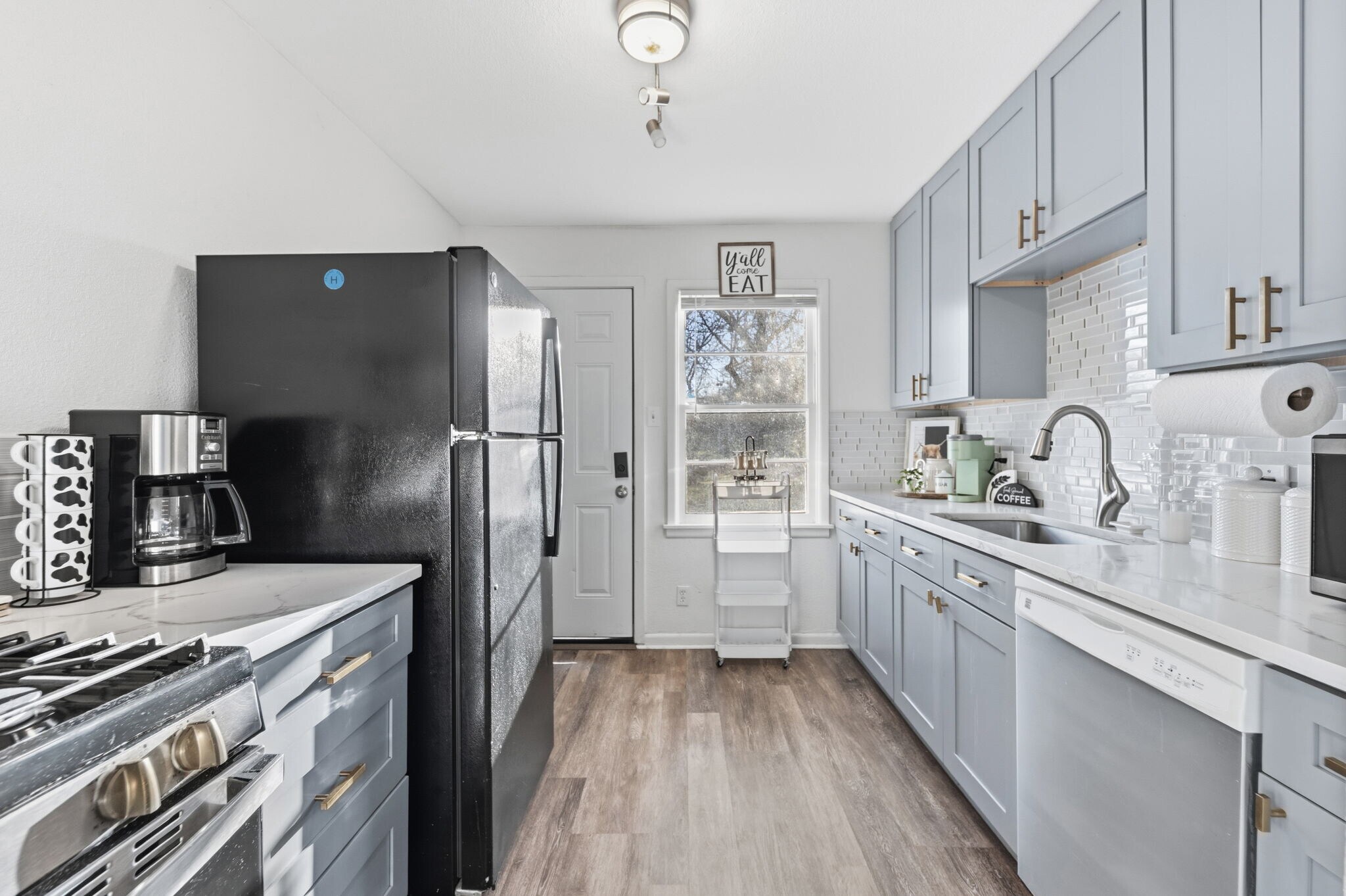 Building Photo - 319 Arnold Ave