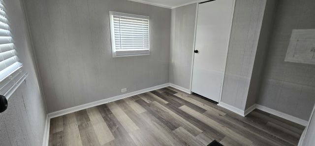 Building Photo - 1325 Wenlon Dr