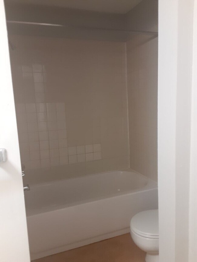 Building Photo - 3525 Sable Palm Ln