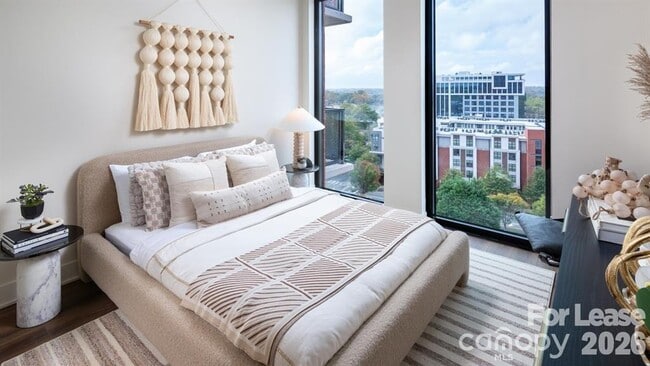 Building Photo - 124 E Kingston Ave