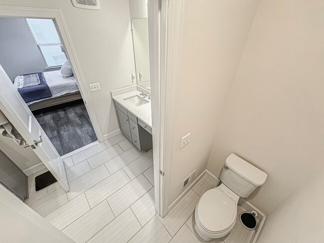 Building Photo - Modern 3 Bed 2.5 Bath End-Unit Townhome With Deck In The Landing At Cannon Branch