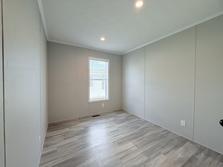 Building Photo - 29811 W Essex Ct