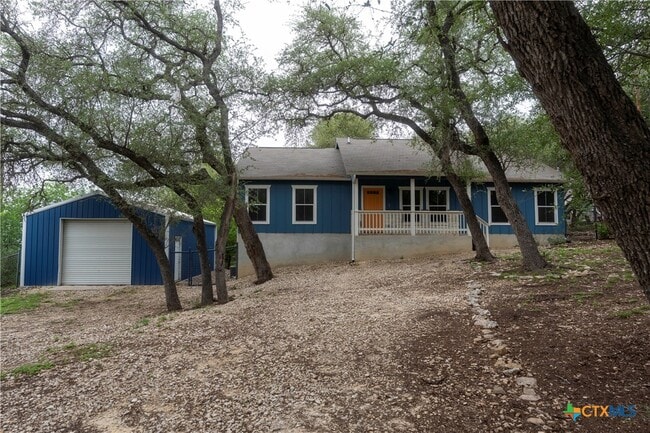 Building Photo - 1015 Twin Deer Ln