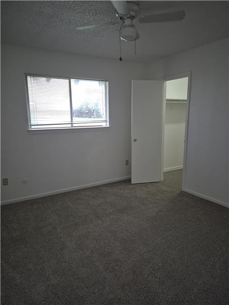 Building Photo - 1104 Woodland W Dr