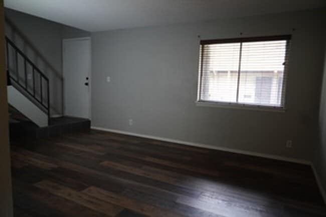 Building Photo - Wonderful 1-bedroom, 1.5-bath loft style condo!
