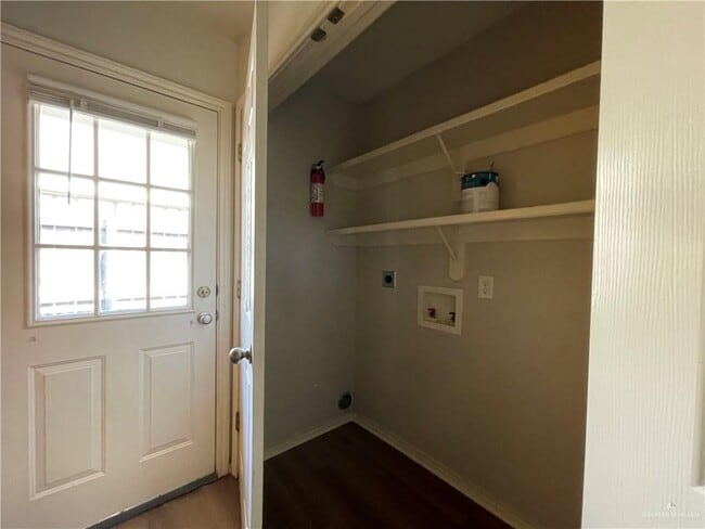 Building Photo - 15 Dora Jeanne Dr