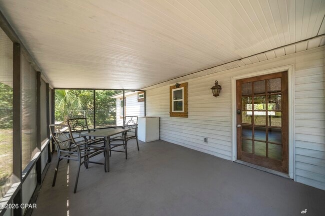 Building Photo - 1617 Drummond Ave