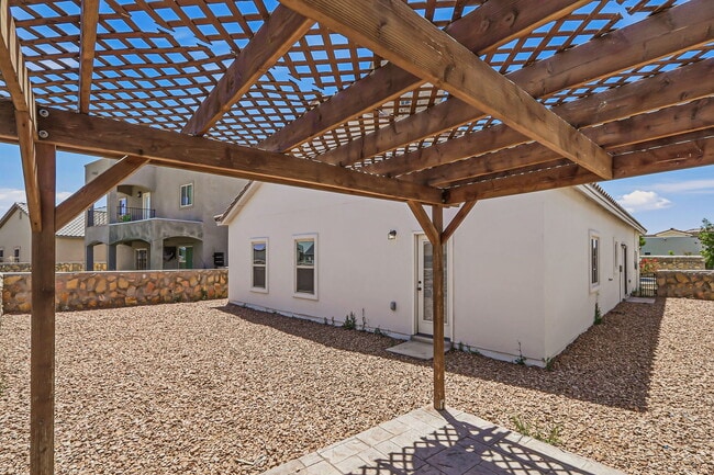 Building Photo - 13659 Everingham