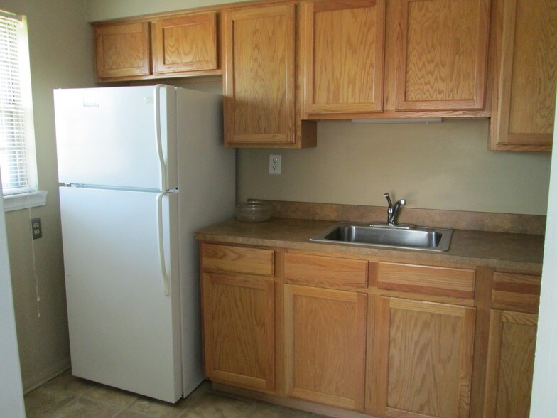 Building Photo - 21217 Kingsville St