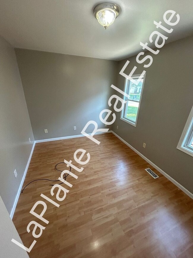 Building Photo - 3510 Wallwerth Dr
