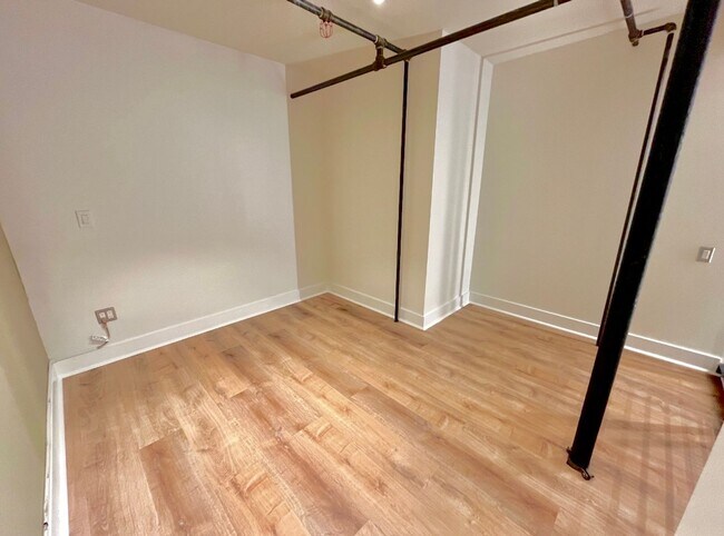 Building Photo - $1,000 MOVE IN SPECIAL!! Beautiful Loft Located in the Heart of San Francisco!!!!
