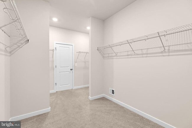 Building Photo - 2053 Whithorn Hl