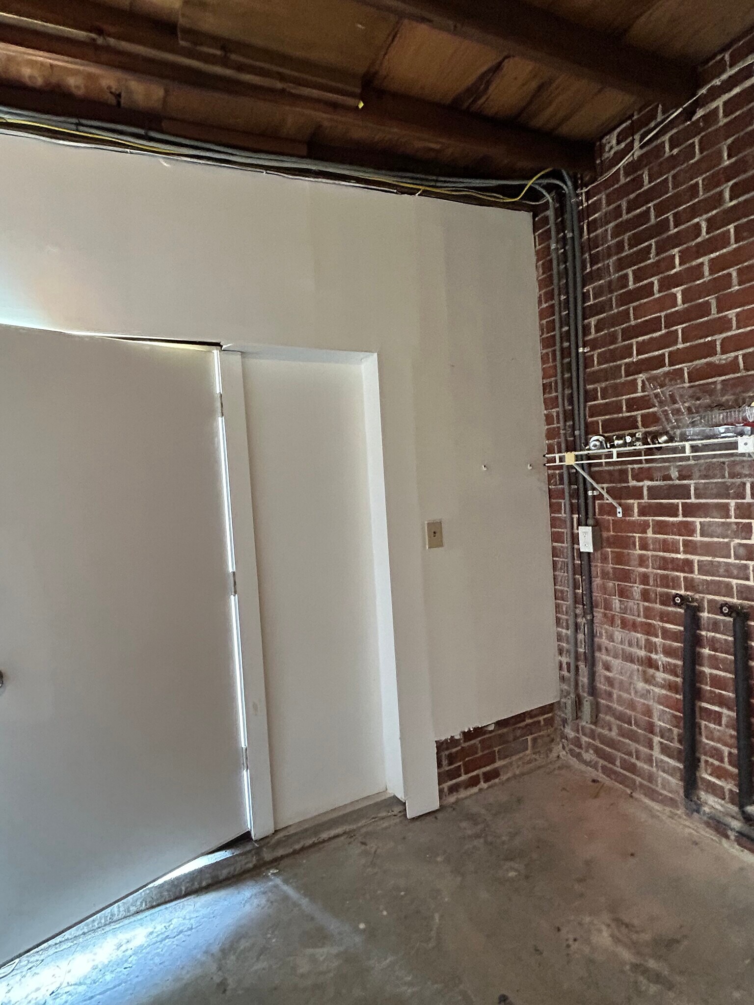 large storage, washer & dryer connections - 768 Acosta St