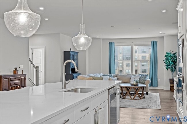 Building Photo - 2628 Lassen Pl