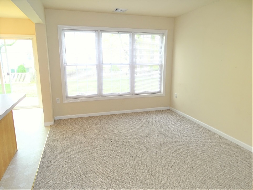 Building Photo - 103 Pepperton Ct