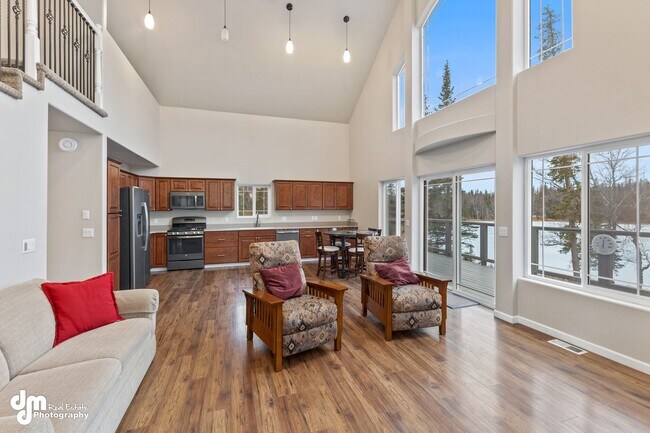 Building Photo - SEASONAL LAKEFRONT LIVING
