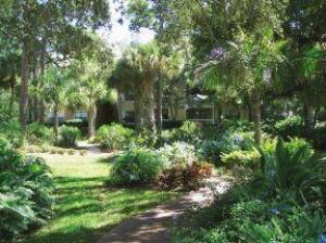 Building Photo - 225 S Tropical Trail