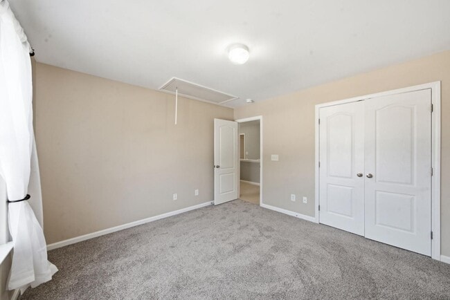 Building Photo - 3527 Londonville Ln