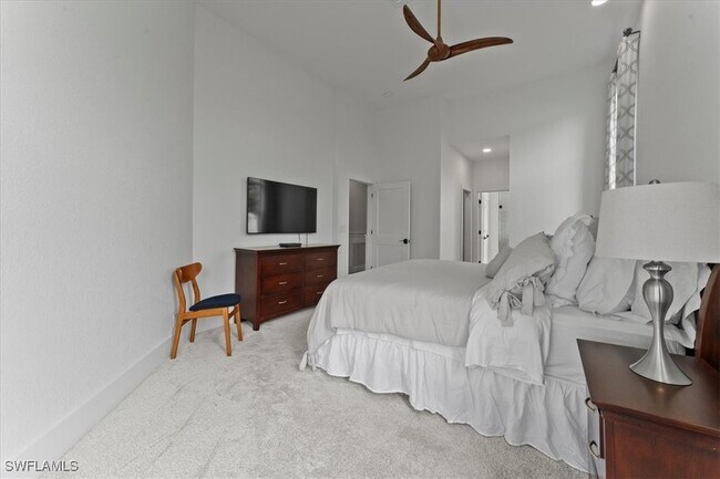 Building Photo - 8541 Peppertree Way