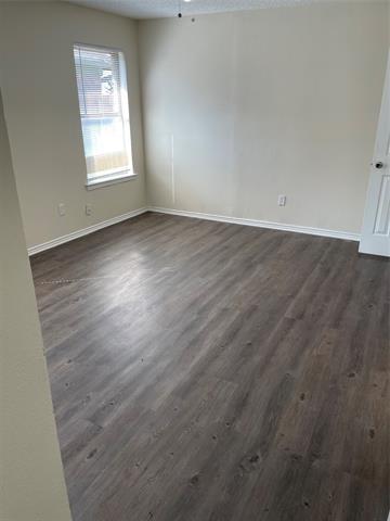 Building Photo - 6612 S Creek Dr