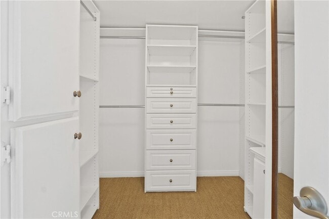Building Photo - 6031 Shadowbrook Cir