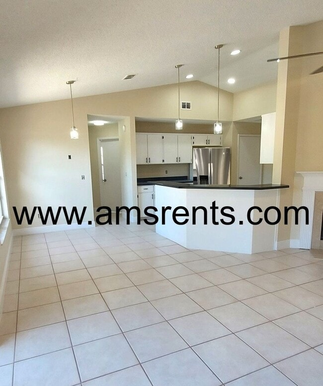 Building Photo - 1080 Hali Ridge Ct