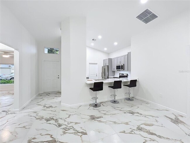 Building Photo - 11148 Pinewood Cove Ln