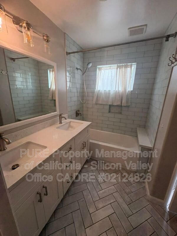 Building Photo - 40469 Shaw Ct