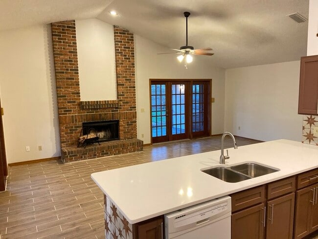 Building Photo - 4330 Cobble Stone Ct