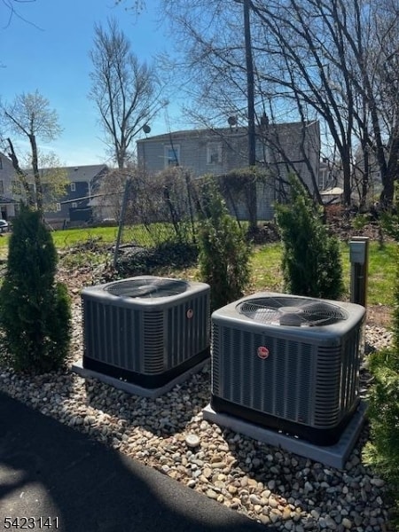 Building Photo - 51 New St