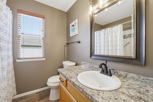 Building Photo - 1108 Scarlet Oak Dr