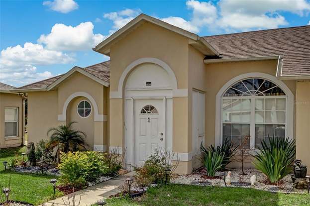 Building Photo - 208 Abbotsbury Dr