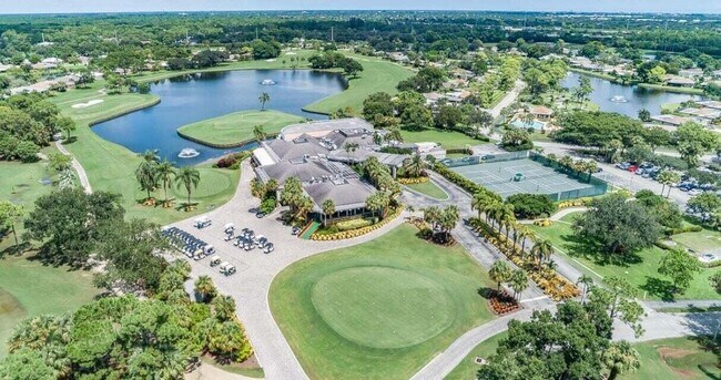 Building Photo - 13335 Cross Pointe Dr