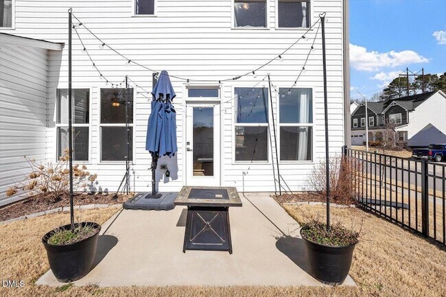 Building Photo - 128 Highland Grv Wy