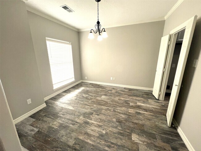 Building Photo - 7206 N Fawn River Cir